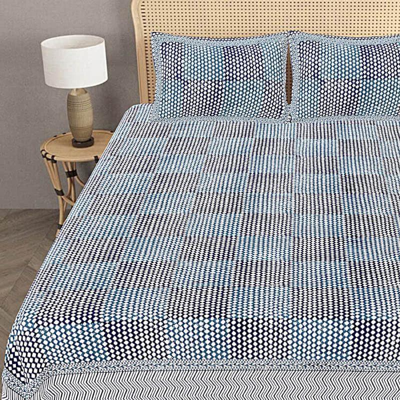 Buy Abira Checkered Bedsheet - Blue Bedsheets from Vaaree