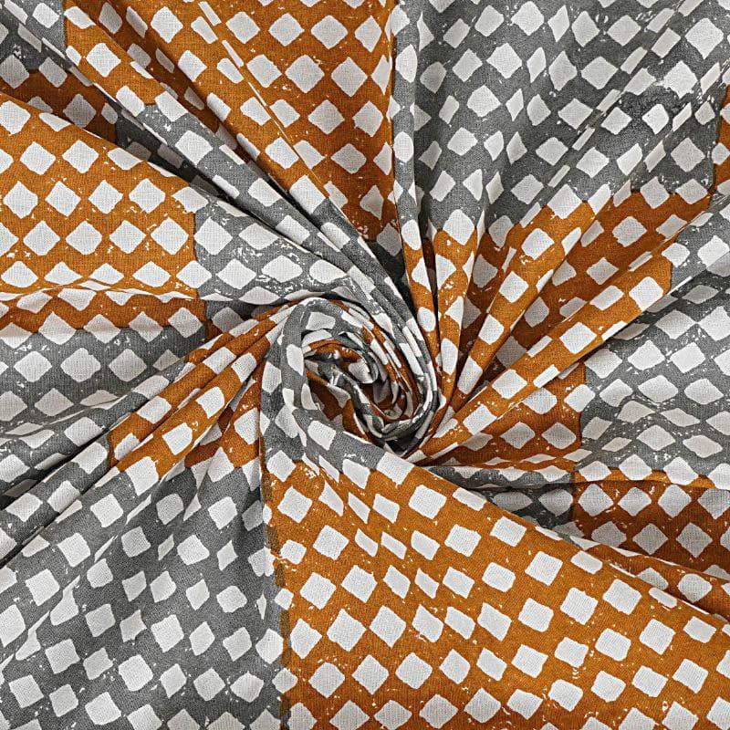 Buy Abira Checkered Bedsheet - Orange Bedsheets from Vaaree