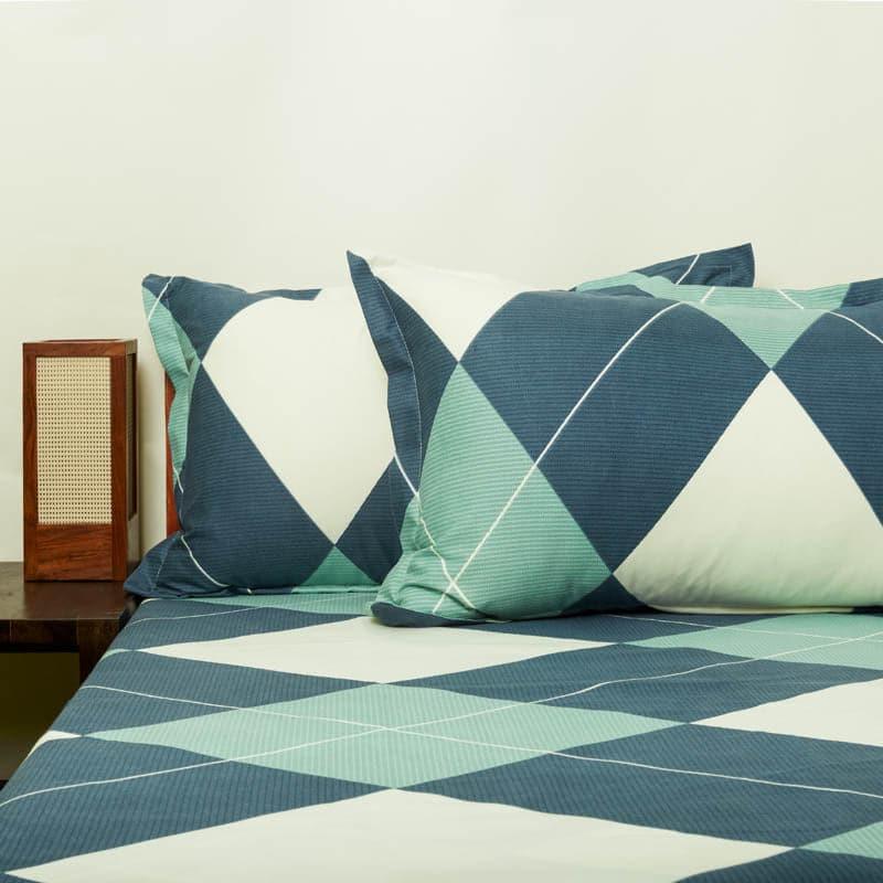 Buy Anahi Grid Bedsheet Bedsheets from Vaaree