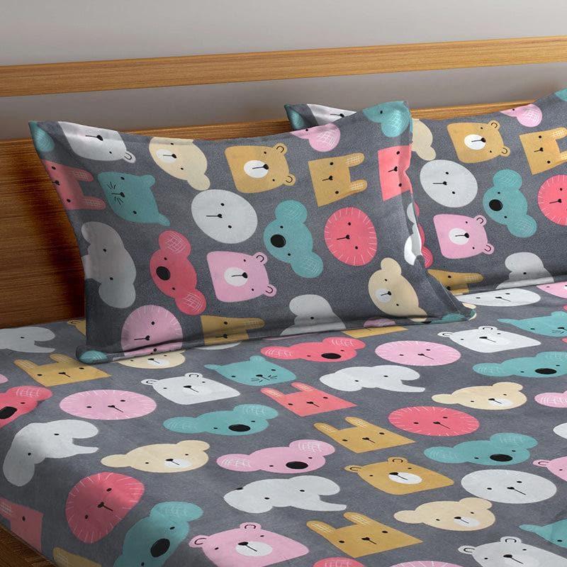 Buy Animal Amista Bedsheet Bedsheets from Vaaree