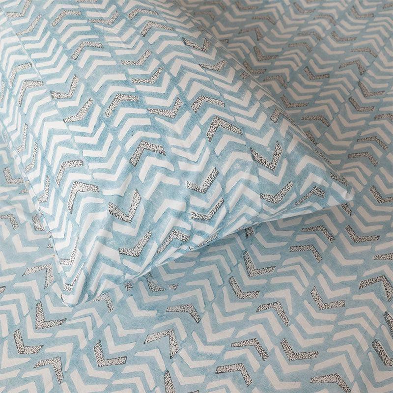 Buy Arrow Stripe Bedsheet - Blue Bedsheets from Vaaree