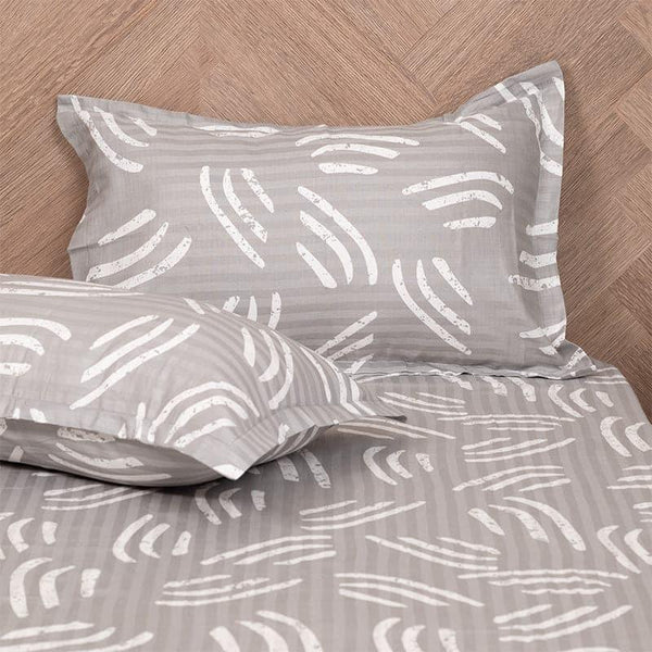 Buy Bedsheets - Autumn Bliss Bedsheet - Grey at Vaaree online