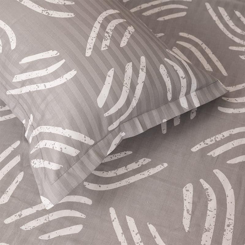 Buy Autumn Bliss Bedsheet - Grey Bedsheets from Vaaree