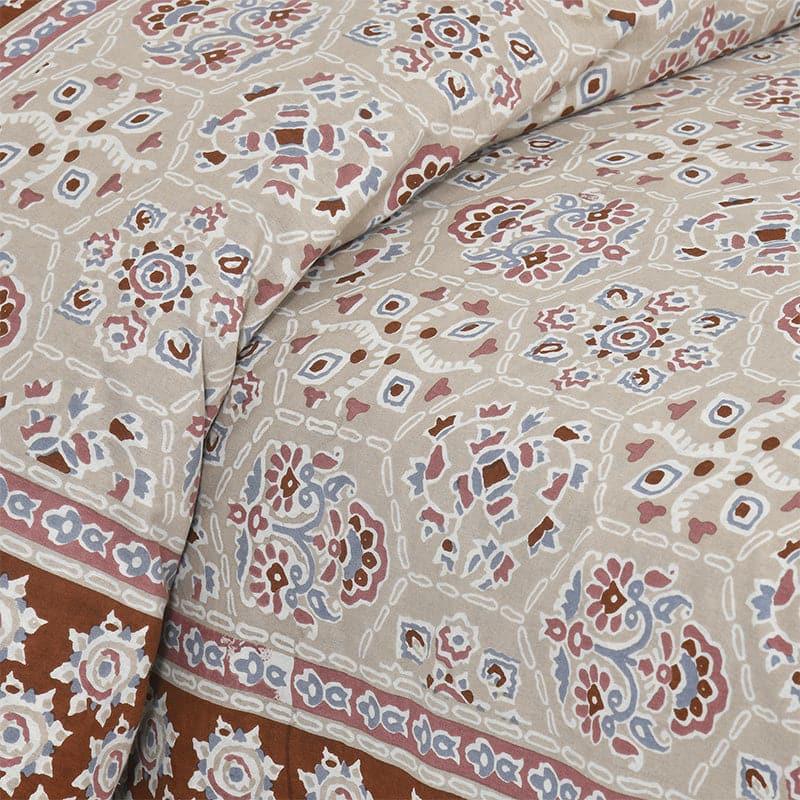 Buy Avsara Floral Bedsheet - Maroon & Beige Bedsheets from Vaaree