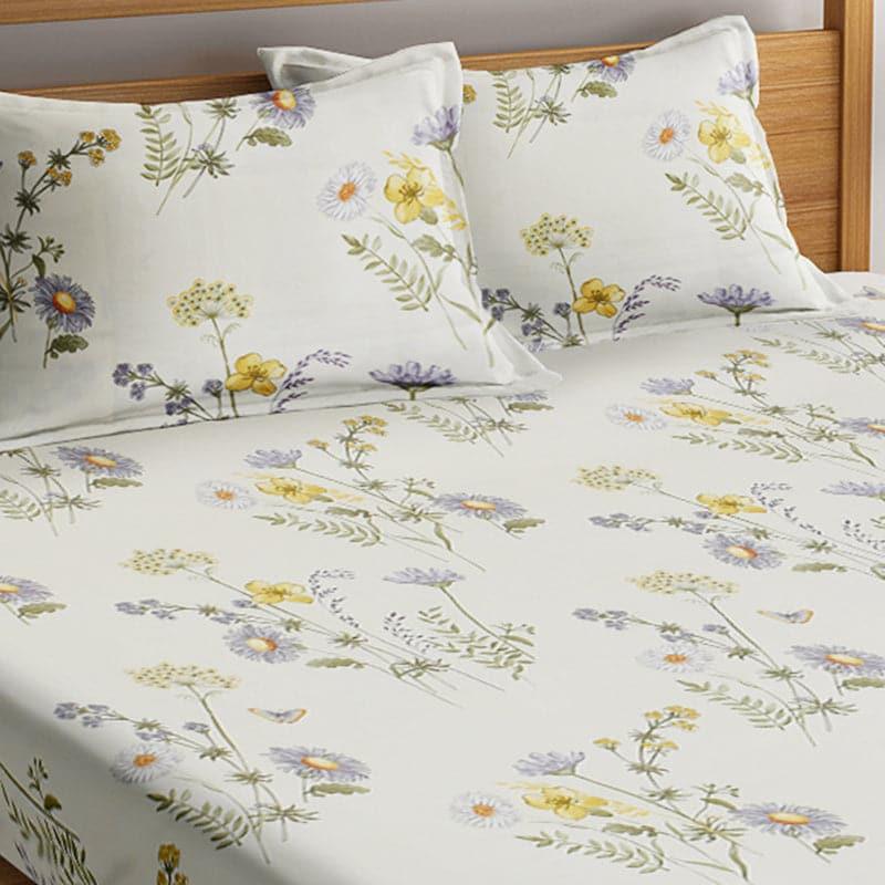 Buy Azriel Floral Bedsheet Bedsheets from Vaaree