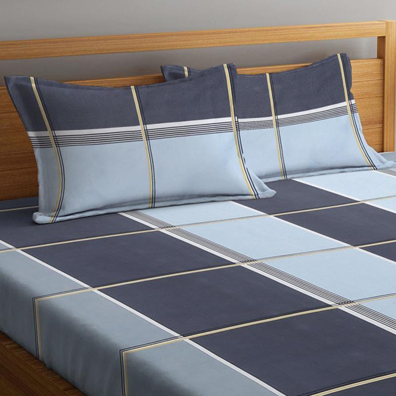 Buy Chaen Checkered Bedsheet Bedsheets from Vaaree