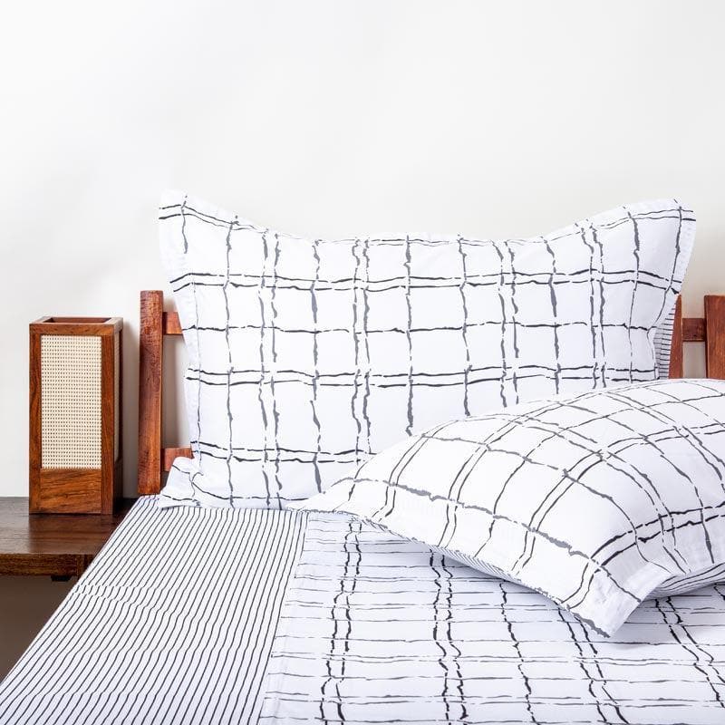 Buy Checkmate Bedsheet Bedsheets from Vaaree