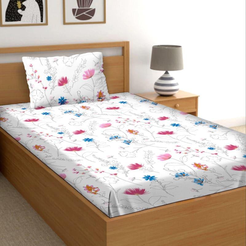 Buy Dagmara Bedsheet Combo Bedsheets from Vaaree