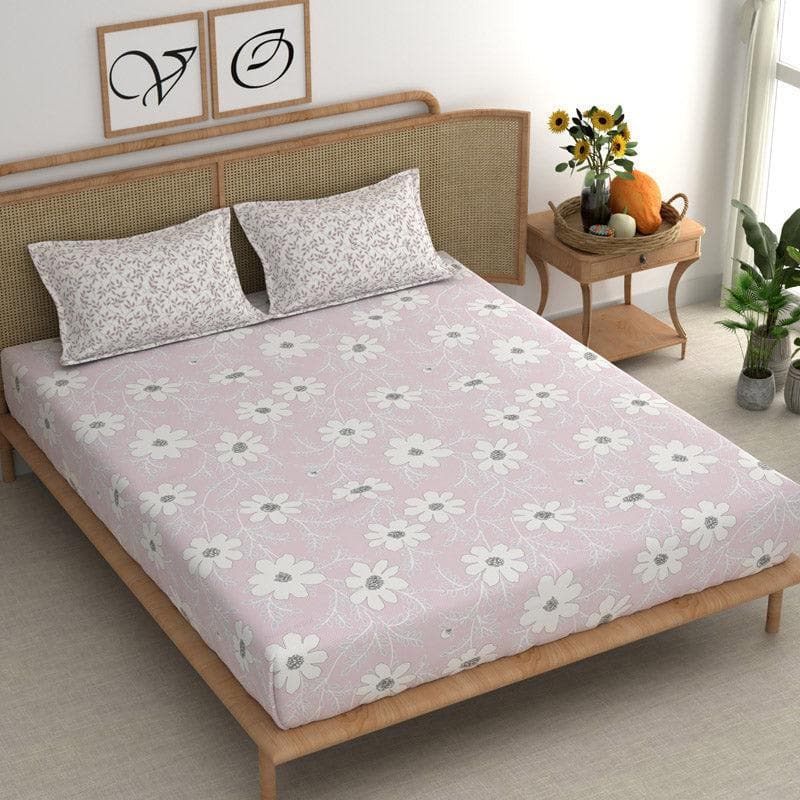 Buy Daisy Gardenia Floral Bedsheet Bedsheets from Vaaree