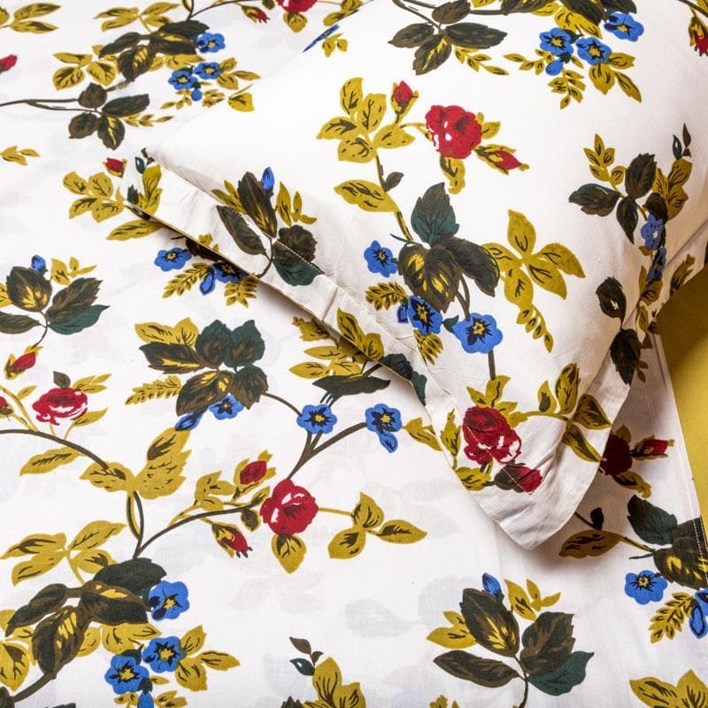 Buy Fabulously Floral Bedsheet Bedsheets from Vaaree