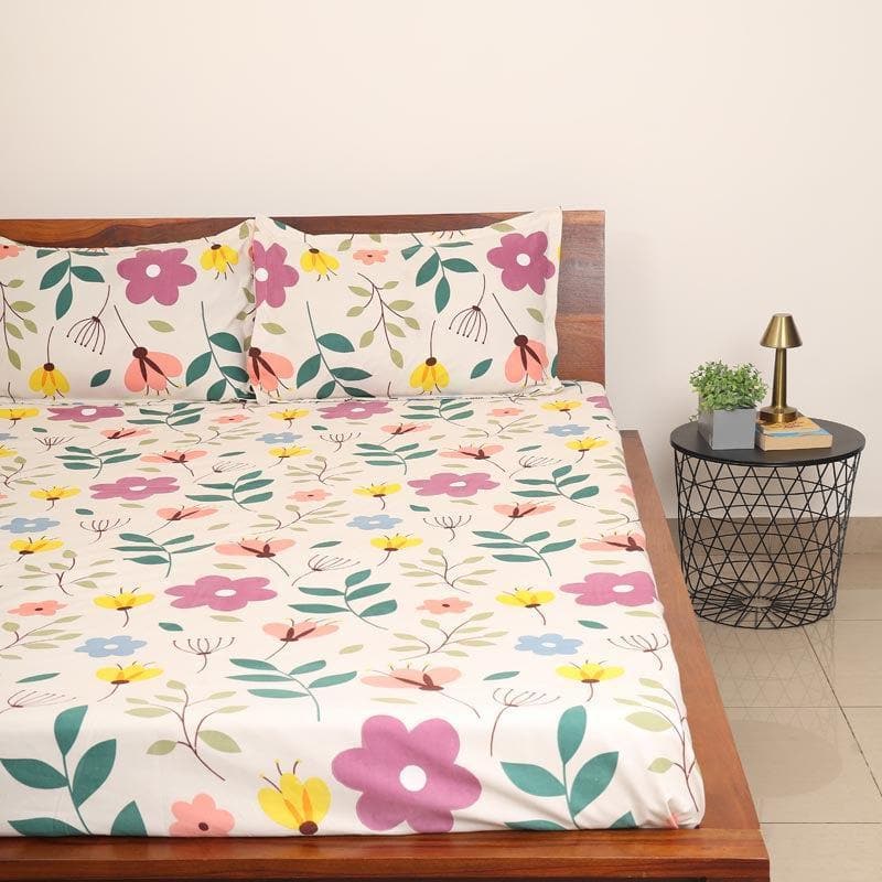 Buy Floral Dreamweaves Bedsheet Bedsheets from Vaaree