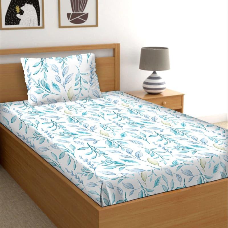 Buy Floreda Bedsheet Combo Bedsheets from Vaaree