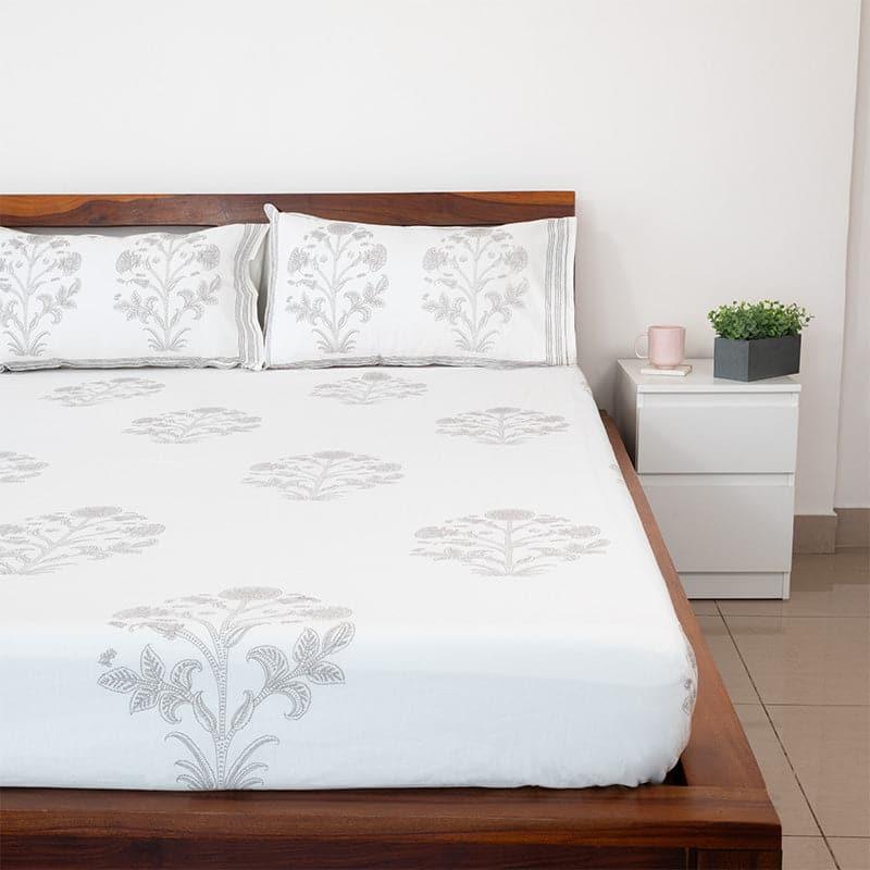 Buy Gaatha Floral Bedsheet - Flint Bedsheets from Vaaree