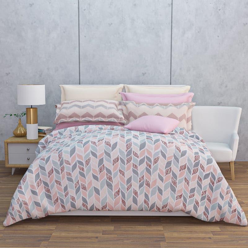 Buy Geo-mania Bedsheet Bedsheets from Vaaree