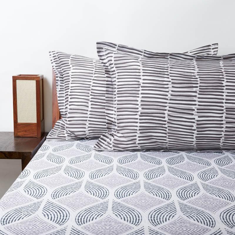 Buy Guleira Printed Bedsheet - Grey Bedsheets from Vaaree