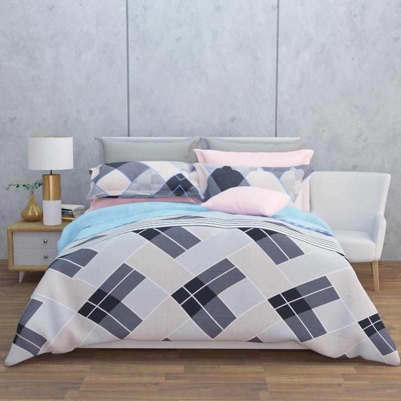 Buy Iola Geometric Bedsheet - Grey & Blue Bedsheets from Vaaree