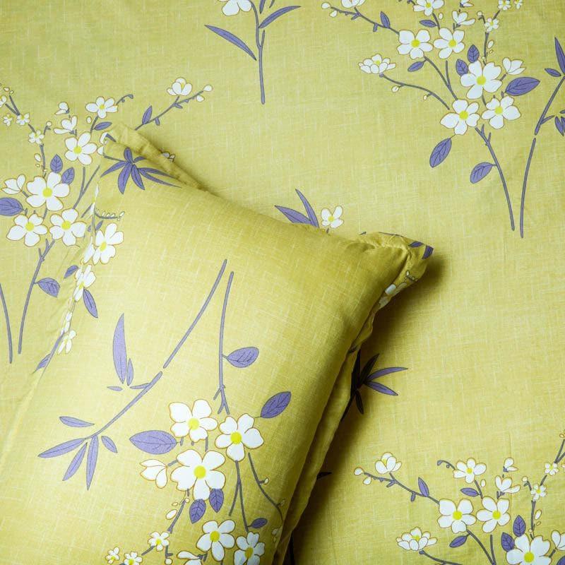 Buy Bedsheets - Ishaani Floral Bedsheet - Green at Vaaree online