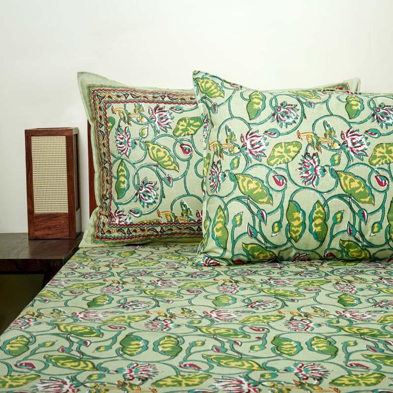 Buy Jewelina Floral Printed Bedsheet - Light Green Bedsheets from Vaaree