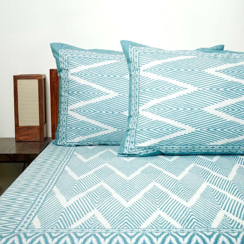 Buy Jorie Geometric Printed Bedsheet - Aqua Bedsheets from Vaaree