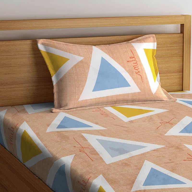 Buy Kani Geometric Bedsheet - Beige Bedsheets from Vaaree