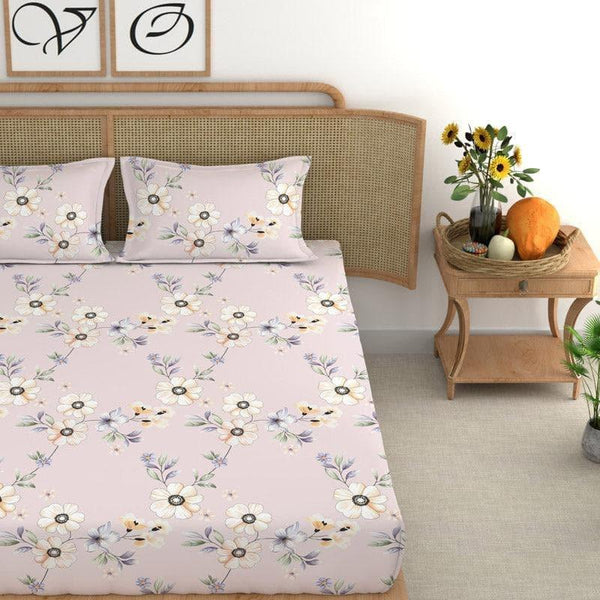 Buy Loretta Floral Bedsheet - Pink Bedsheets from Vaaree