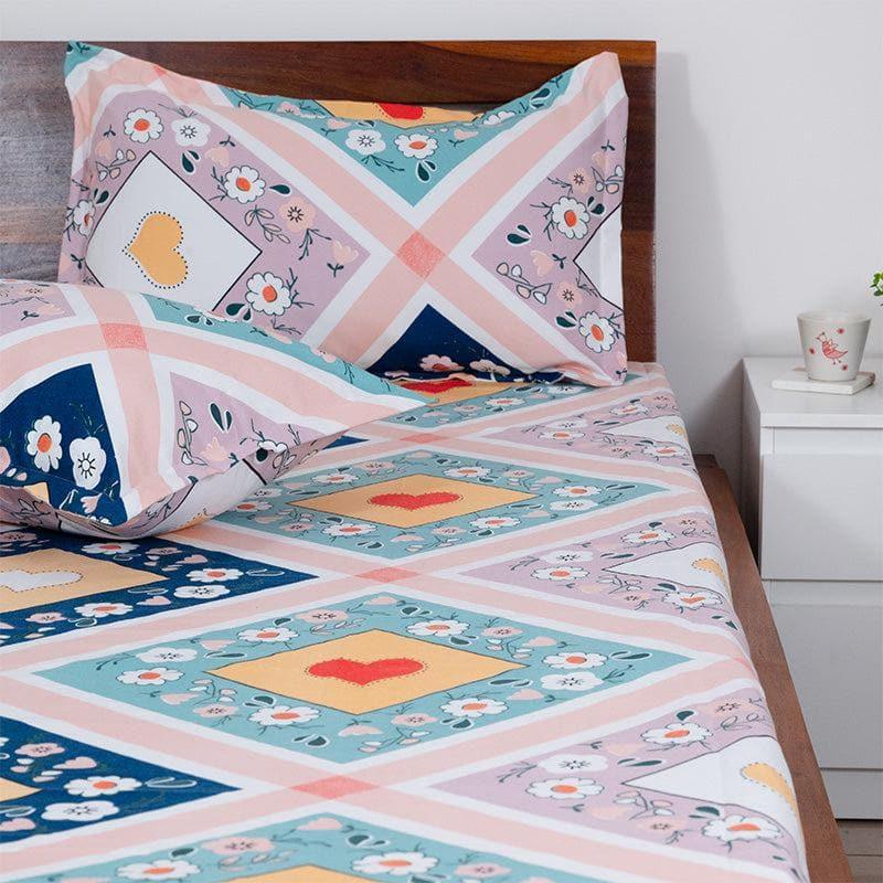 Buy Love Grid Bedsheet Bedsheets from Vaaree