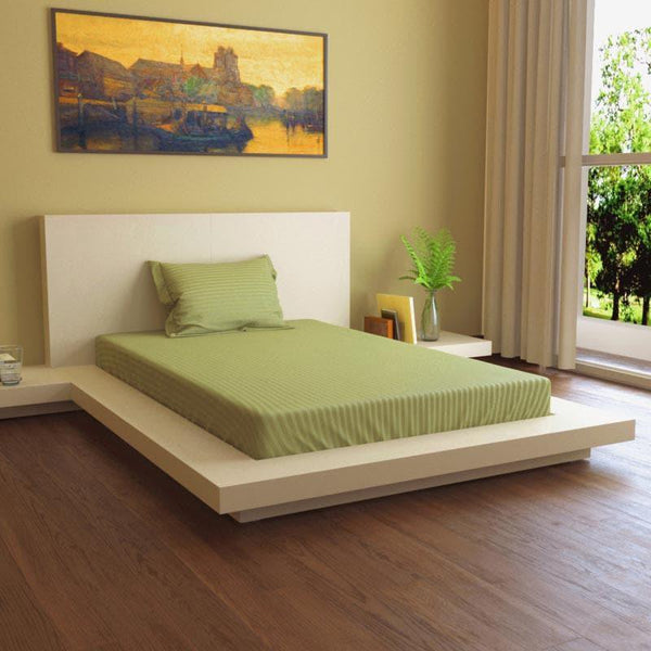 Buy Lush Lavish Solid Bedsheet - Green Bedsheets from Vaaree