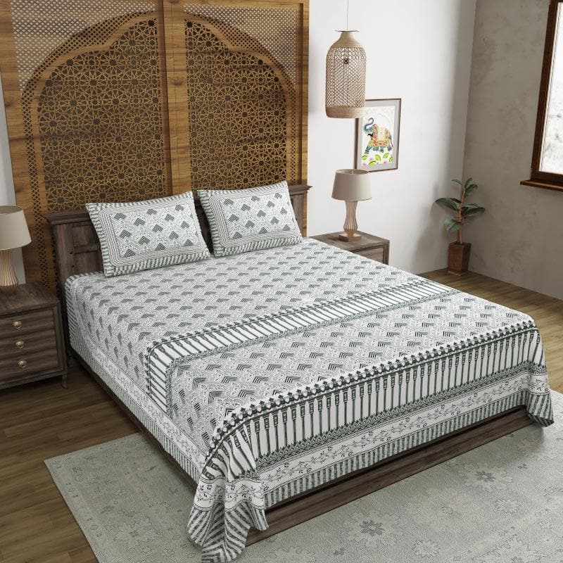 Buy Lux-Raven Bedsheet - Green Bedsheets from Vaaree