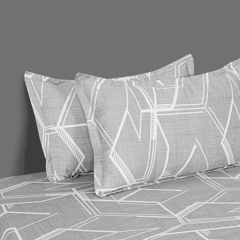 Buy Magic Maze Bedsheet - Grey Bedsheets from Vaaree