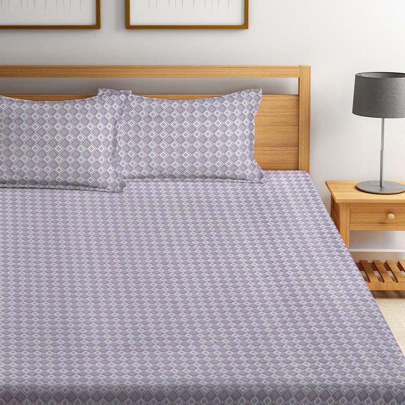 Buy Milly Checkered Bedsheet - Grey Bedsheets from Vaaree