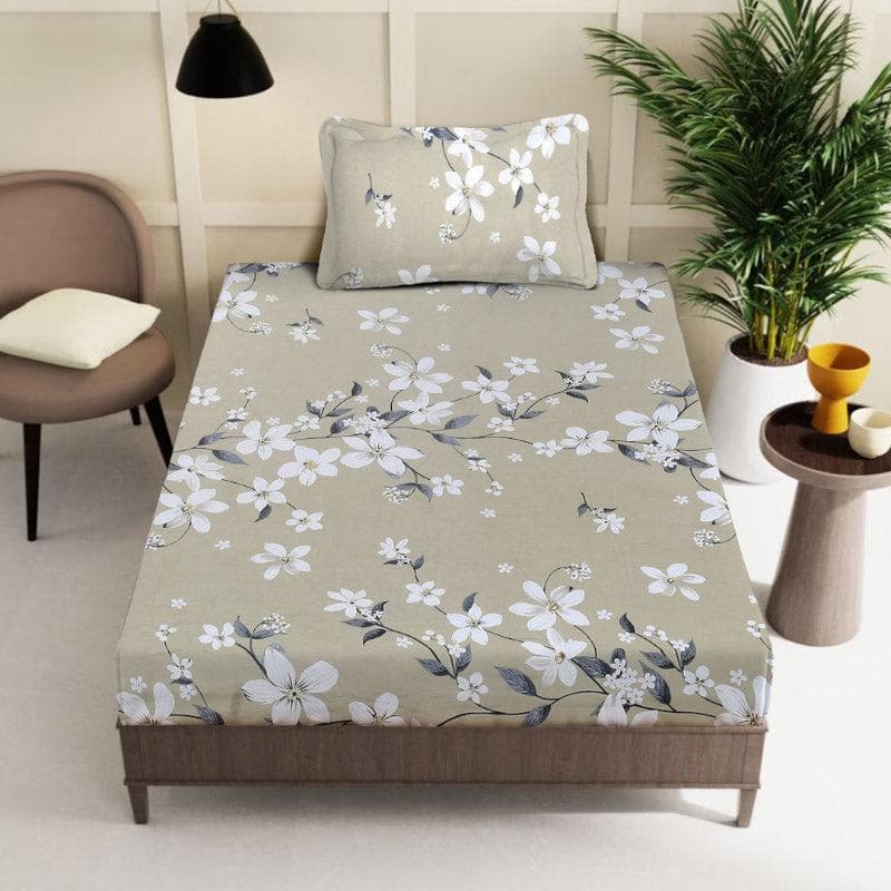 Buy Mitusha Printed Bedsheet - Olive Green Bedsheets from Vaaree