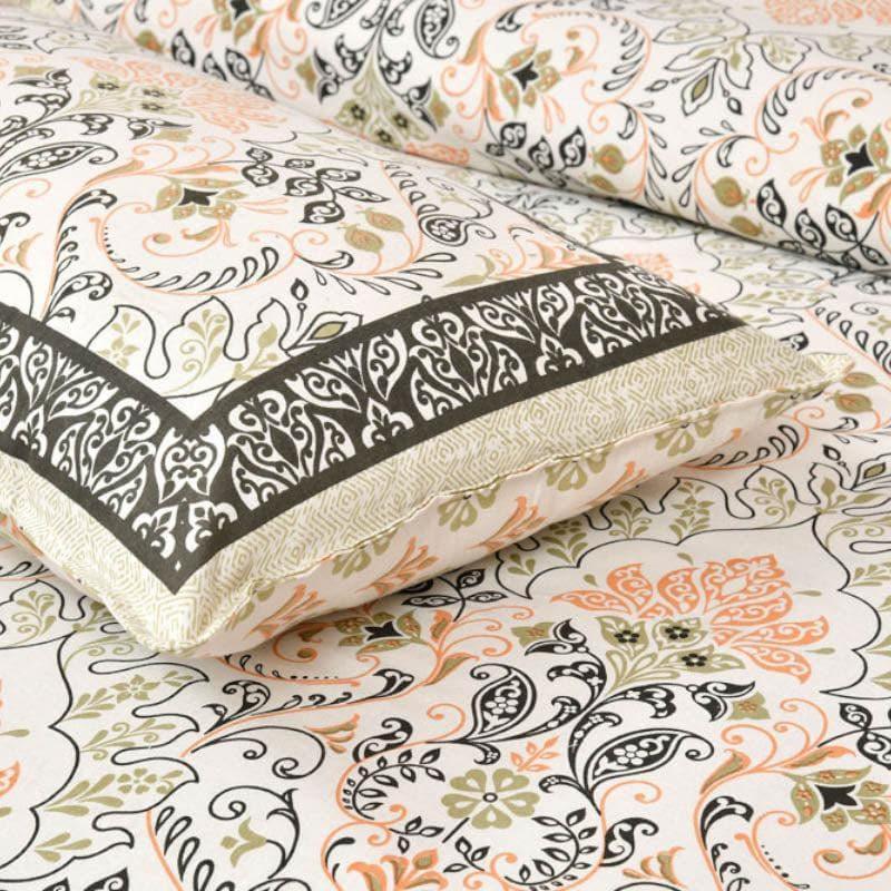 Buy Mughal Jaali Printed Bedsheet - Green & Beige Bedsheets from Vaaree