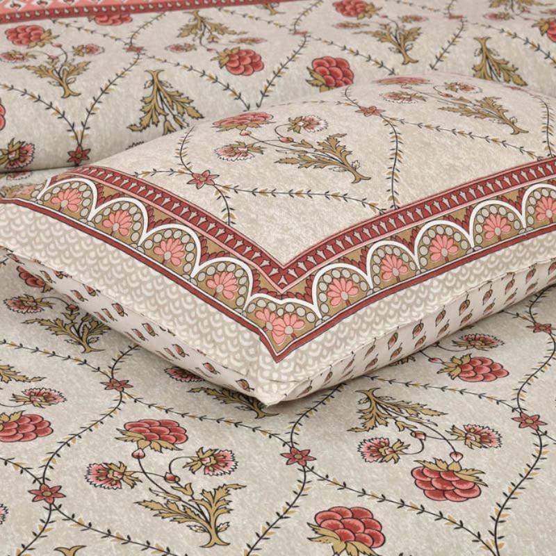 Buy Mughal Jaali Printed Bedsheet - Red & Beige Bedsheets from Vaaree