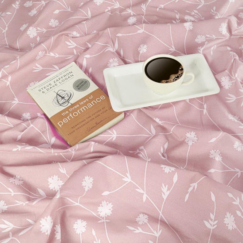 Buy Myra Floral Bedsheet - Pink Bedsheets from Vaaree