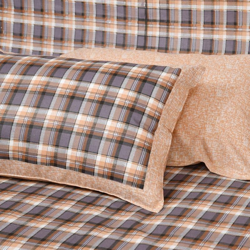 Buy Nesara Checkered Bedsheet - Brown Bedsheets from Vaaree