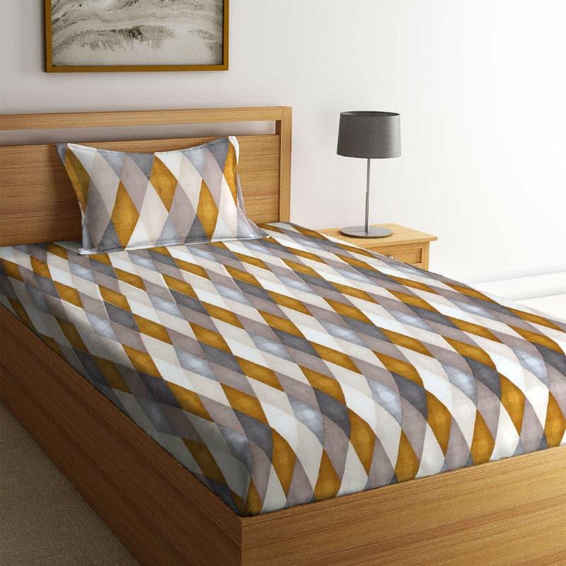 Buy Nirma Cross Bedsheet Bedsheets from Vaaree