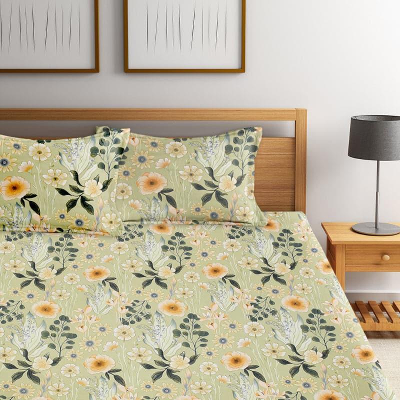 Buy Nyla Floral Bedsheet Bedsheets from Vaaree