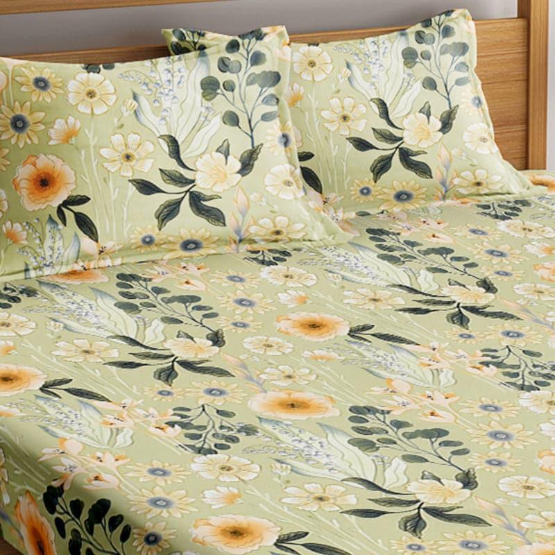 Buy Nyla Floral Bedsheet Bedsheets from Vaaree