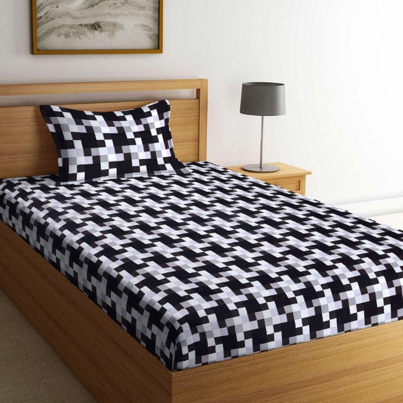 Buy Onyx Clan Bedsheet Bedsheets from Vaaree