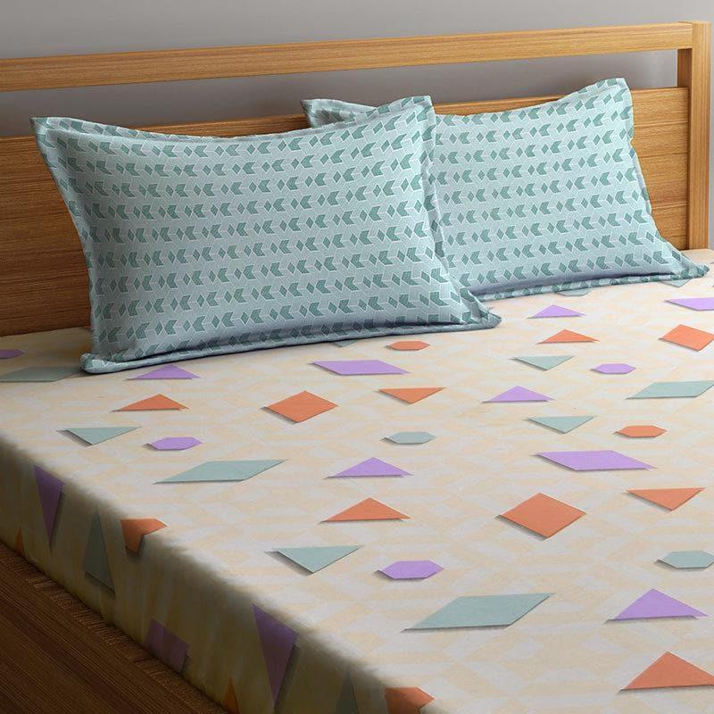 Buy Playful Geometric Bedsheet Bedsheets from Vaaree