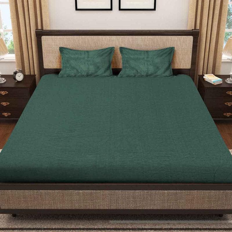 Buy Pristine Charm Warm Bedsheet - Green Bedsheets from Vaaree