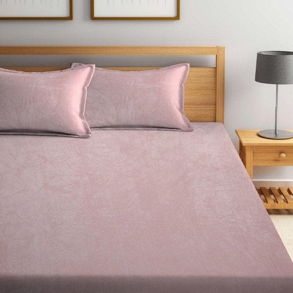 Buy Pristine Charm Warm Bedsheet - Pink Bedsheets from Vaaree