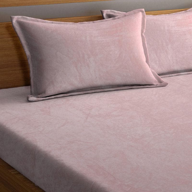 Buy Pristine Charm Warm Bedsheet - Pink Bedsheets from Vaaree