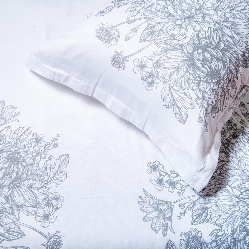 Buy Bedsheets - Pristine in White Bedsheet at Vaaree online