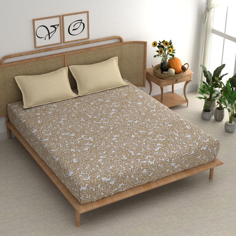 Buy Rhett Floral Bedsheet Bedsheets from Vaaree