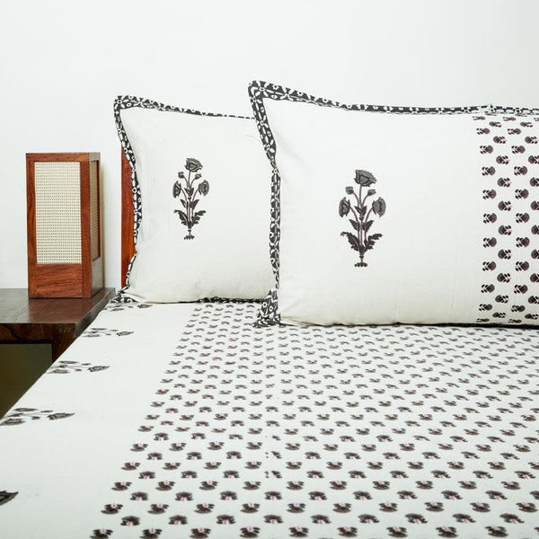 Buy Sanjhaa Printed Bedsheet - Black Bedsheets from Vaaree