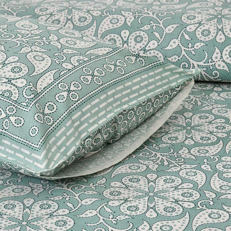 Buy Seinara Floral Bedsheet - Aqua Bedsheets from Vaaree