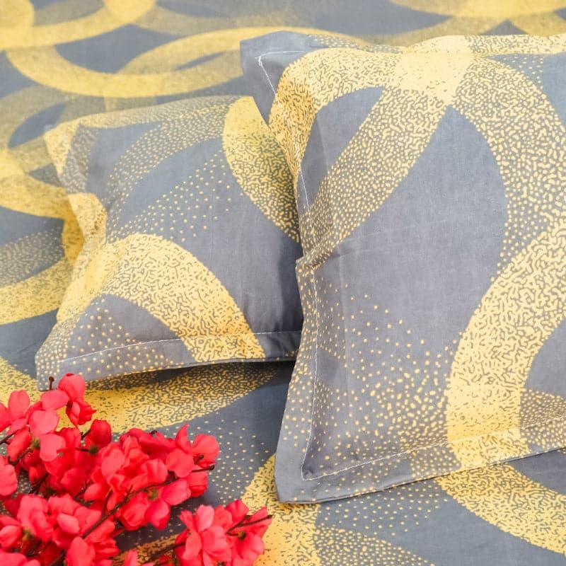 Buy Spirogy Printed Bedsheet Bedsheets from Vaaree