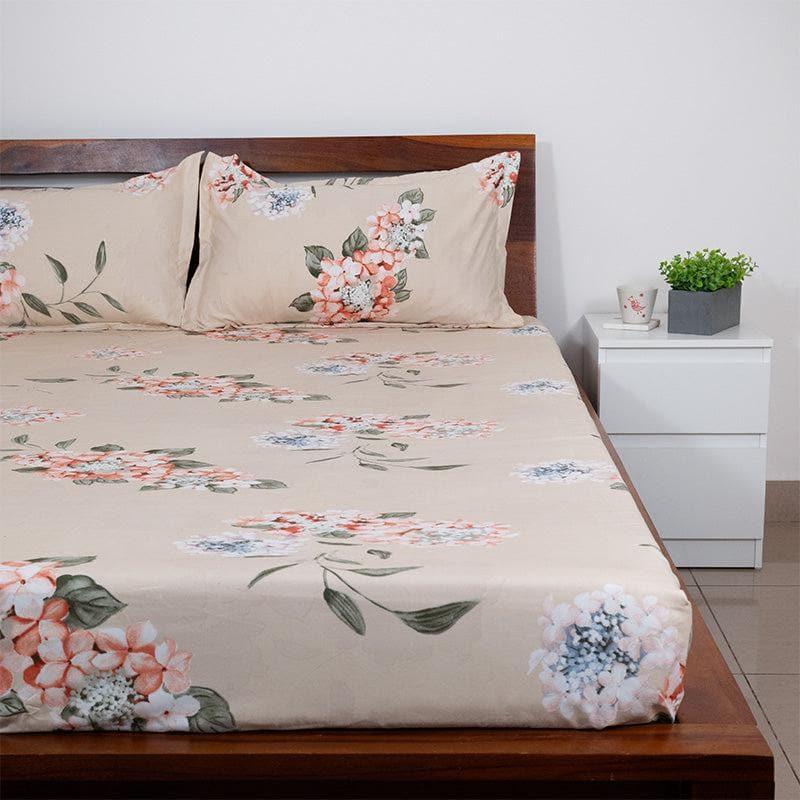 Buy Suramya Floral Bedsheet Bedsheets from Vaaree