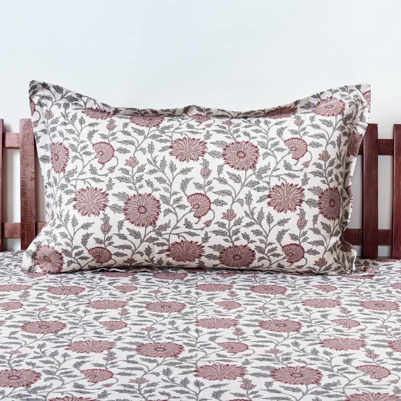 Buy Tanya Ethnic Bedsheet - Maroon Bedsheets from Vaaree